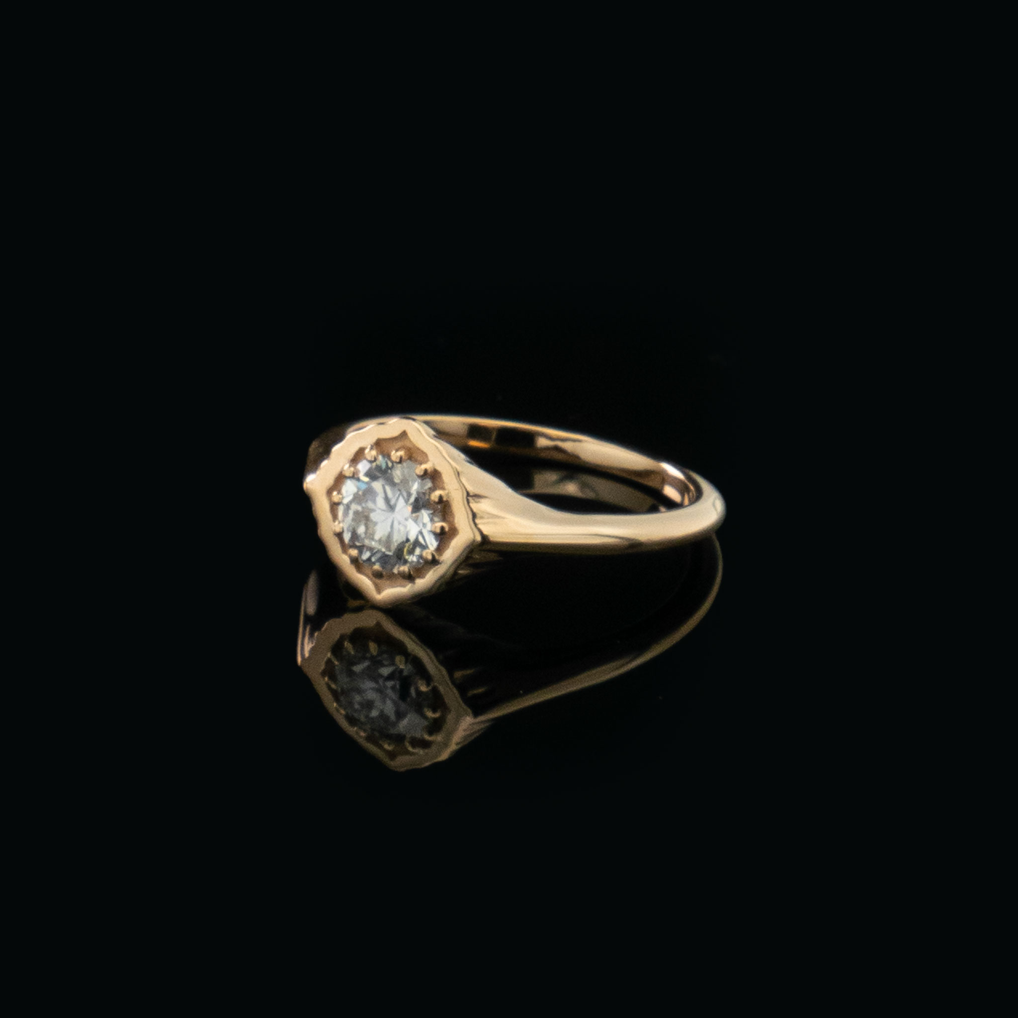 Round Diamond thin band YG Round Diamond thin band YG